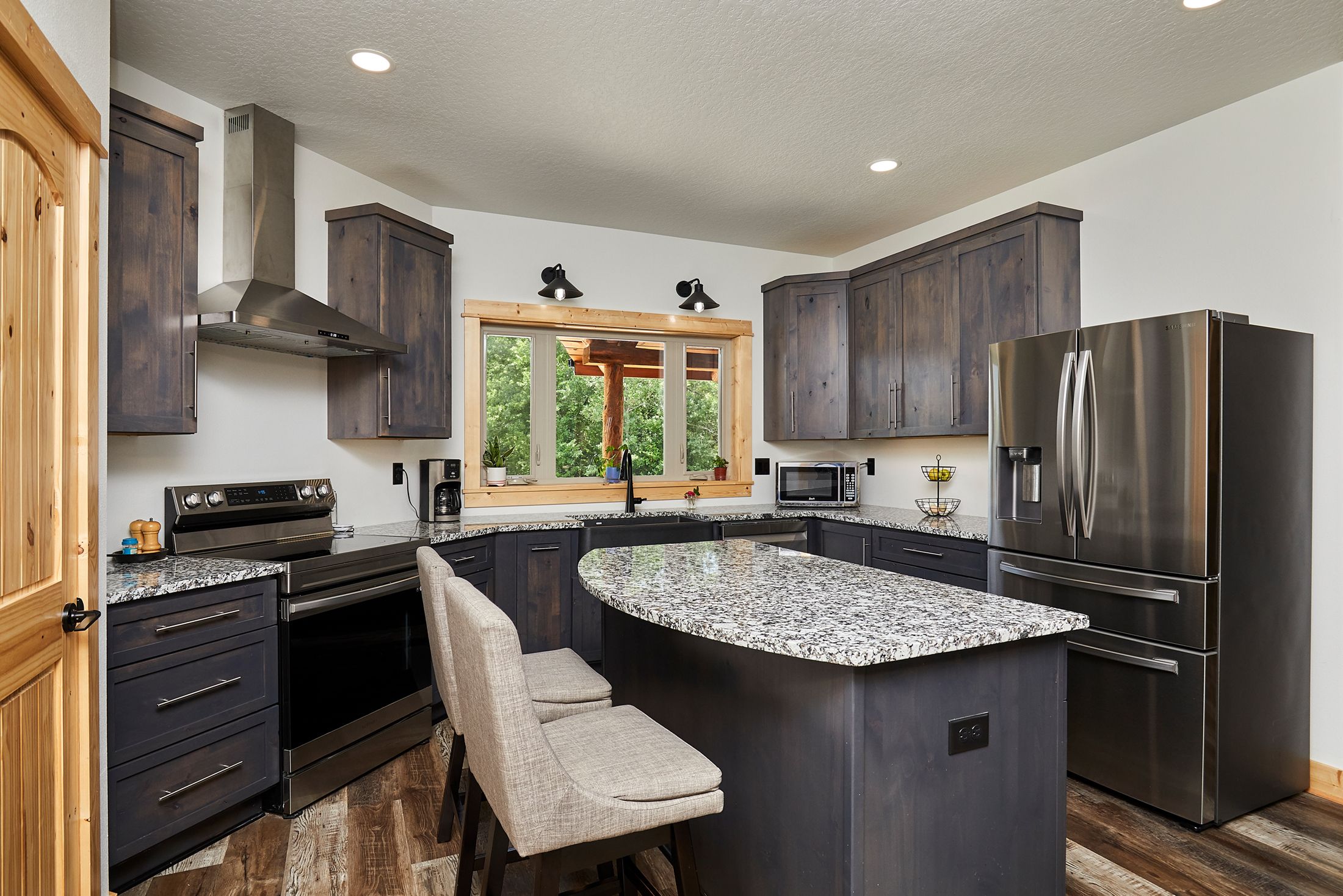 Listing Photo: 7708 Virginia St_020